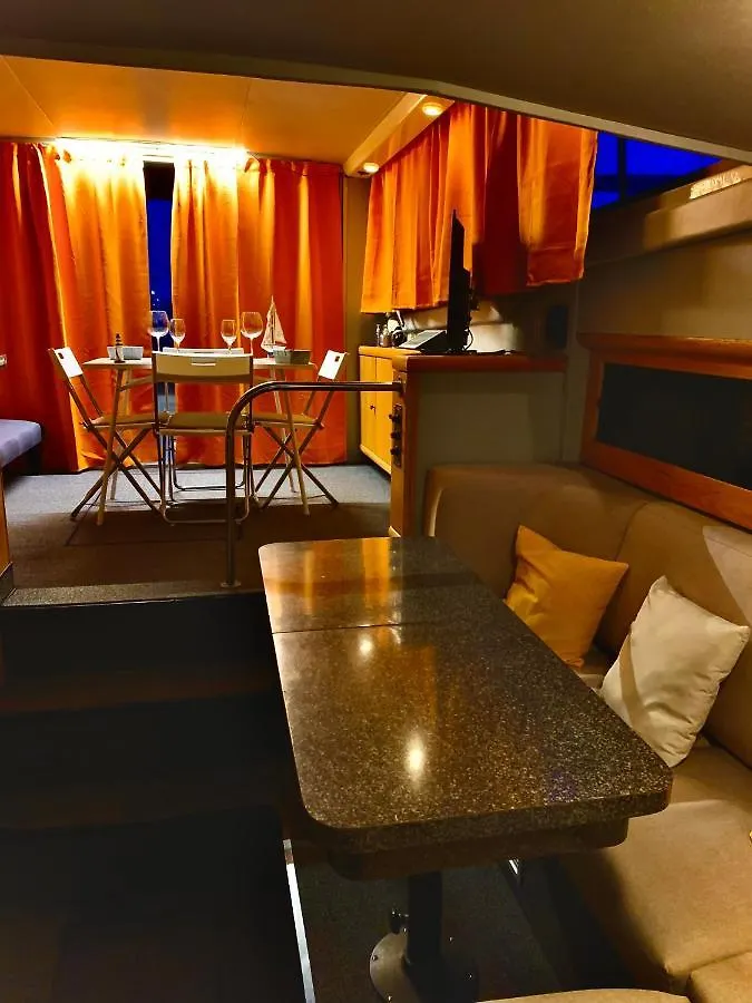 Отель Giorgia House Boat Палермо