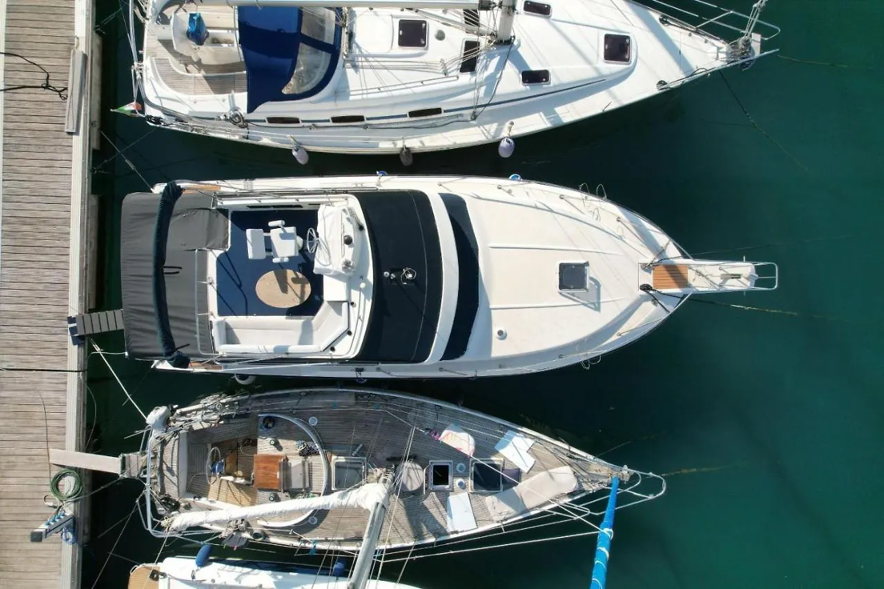 Ботель Отель Giorgia House Boat Палермо Италия
